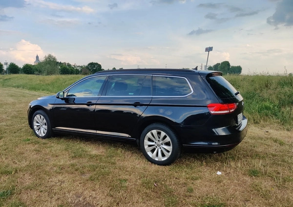 Volkswagen Passat cena 64900 przebieg: 77000, rok produkcji 2018 z Rawicz małe 631